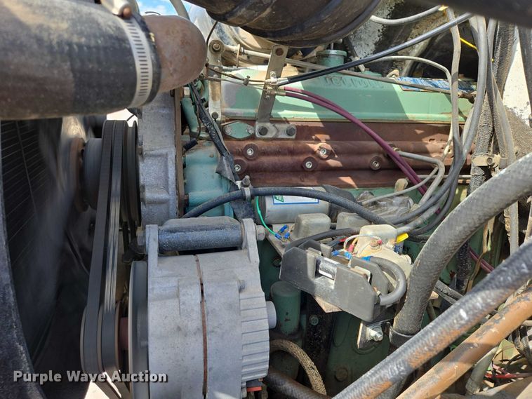 image for item ER1570 1981 GMC Brigadier crane truck