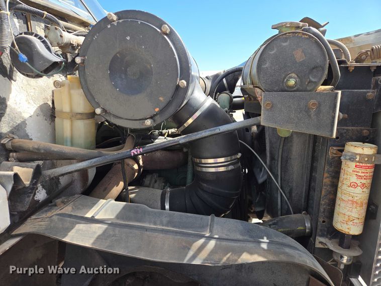 image for item ER1570 1981 GMC Brigadier crane truck