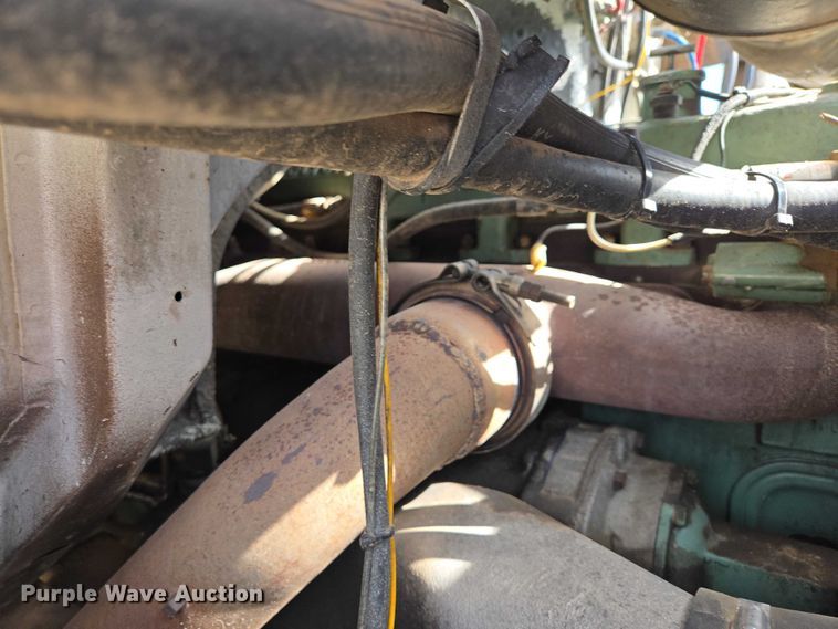 image for item ER1570 1981 GMC Brigadier crane truck
