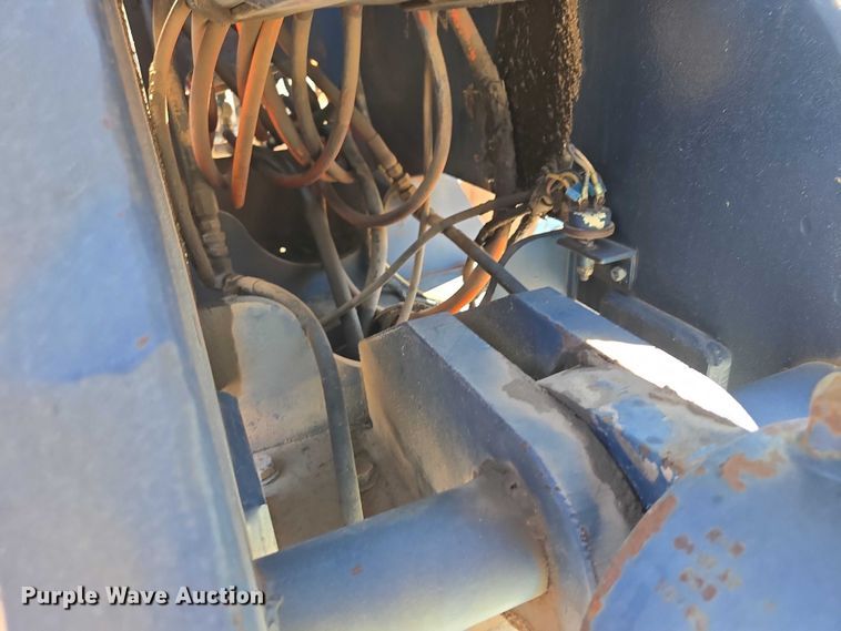 image for item ER1571 1981 GMC C7500 bucket truck