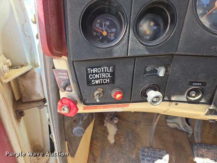 image for item ER1571 1981 GMC C7500 bucket truck