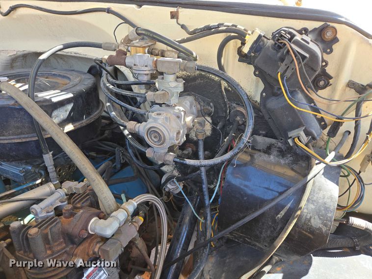 image for item ER1571 1981 GMC C7500 bucket truck