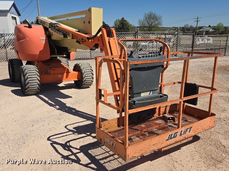 image for item ER1572 2008 JLG 450AJ boom lift