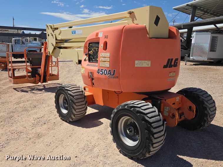 image for item ER1572 2008 JLG 450AJ boom lift
