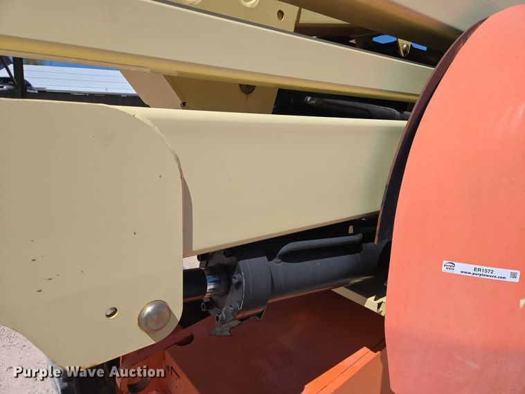image for item ER1572 2008 JLG 450AJ boom lift