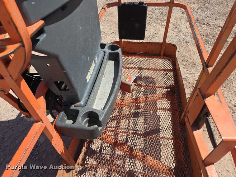 image for item ER1572 2008 JLG 450AJ boom lift