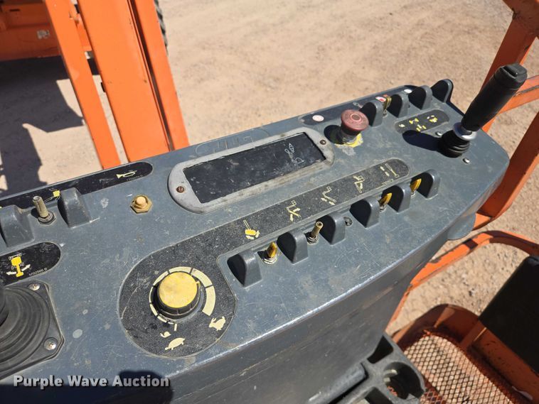 image for item ER1572 2008 JLG 450AJ boom lift