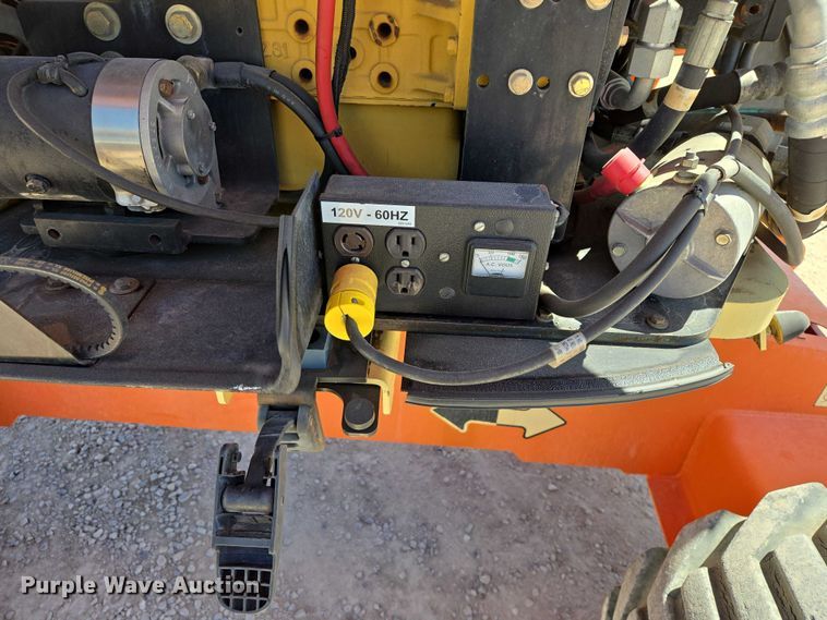 image for item ER1572 2008 JLG 450AJ boom lift