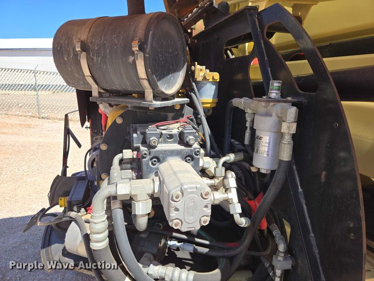 image for item ER1572 2008 JLG 450AJ boom lift