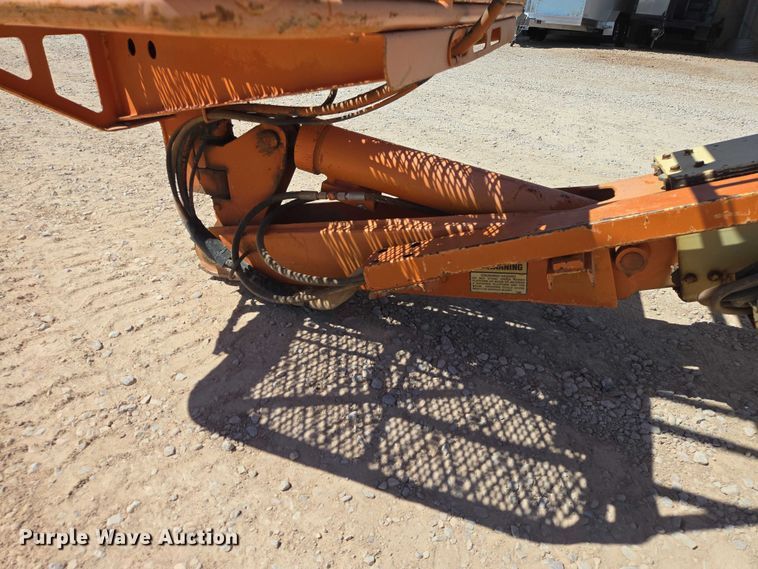 image for item ER1573 1993 JLG 60HA boom lift