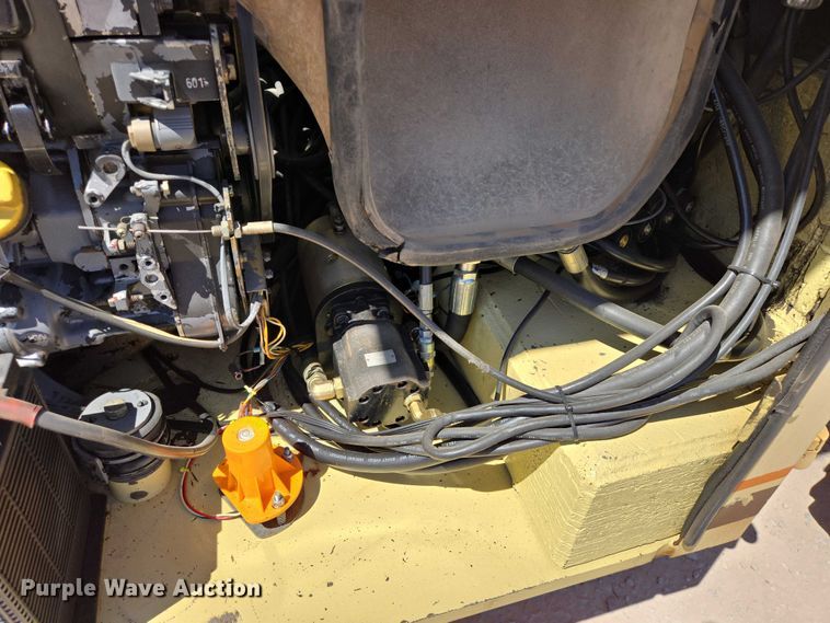 image for item ER1573 1993 JLG 60HA boom lift