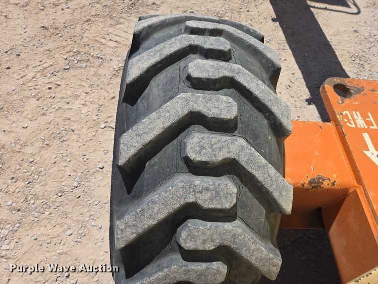 image for item ER1573 1993 JLG 60HA boom lift