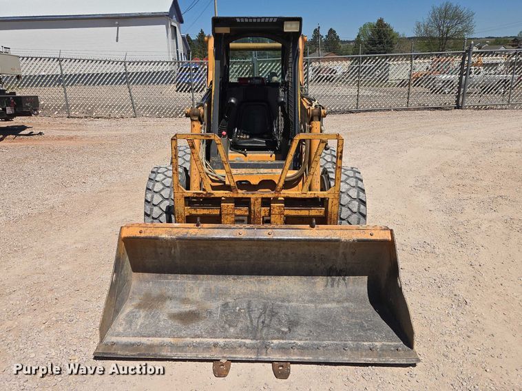 image for item ER1574 2006 Case 435 skid steer loader
