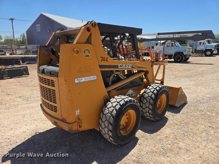 image for item ER1574 2006 Case 435 skid steer loader