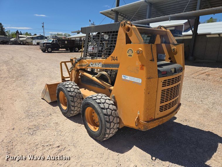 image for item ER1574 2006 Case 435 skid steer loader