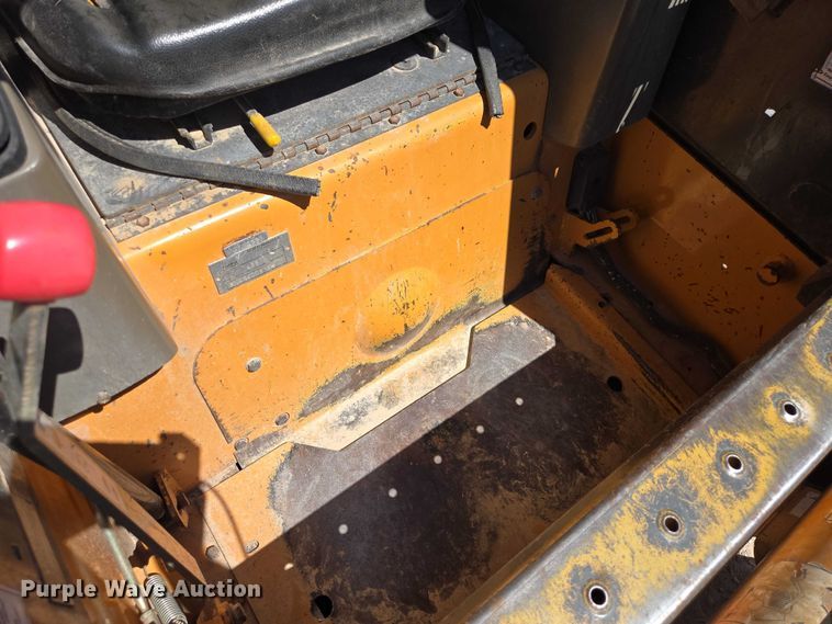 image for item ER1574 2006 Case 435 skid steer loader