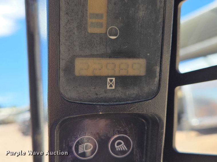 image for item ER1574 2006 Case 435 skid steer loader