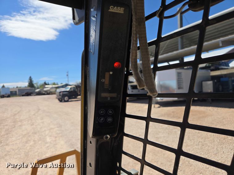 image for item ER1574 2006 Case 435 skid steer loader
