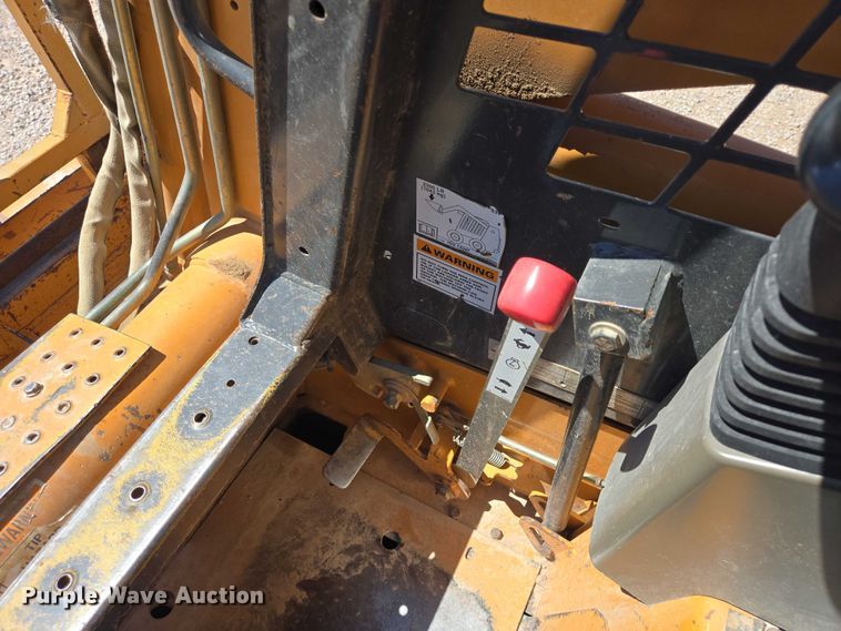 image for item ER1574 2006 Case 435 skid steer loader