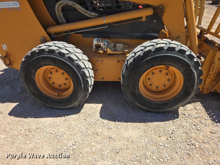 image for item ER1574 2006 Case 435 skid steer loader