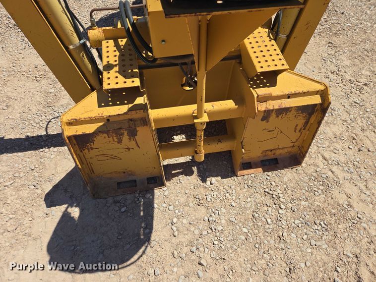 image for item ER1575 Case D100 skid steer backhoe