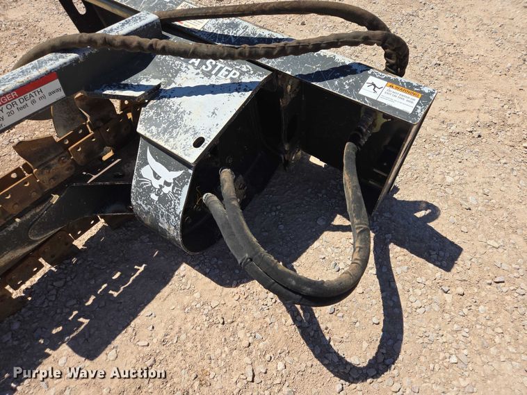 image for item ER1577 2015 Bobcat LT313 skid steer trencher