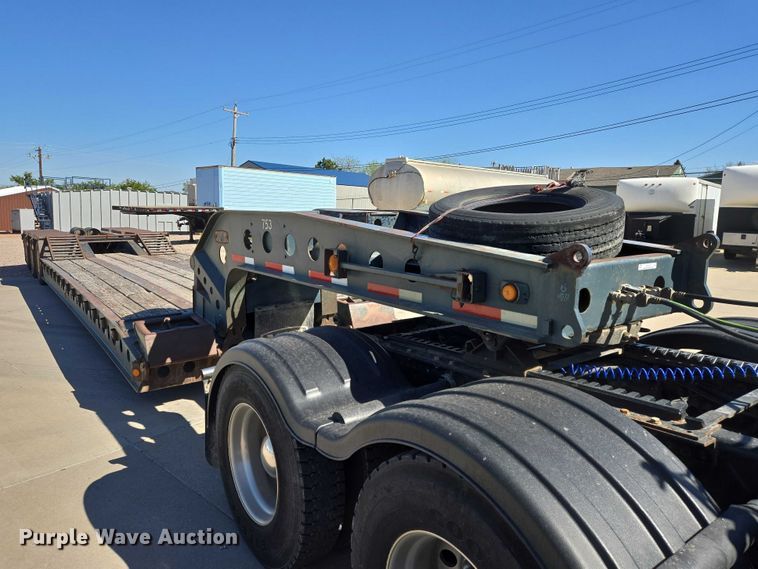 image for item ER1579 1990 Aspen lowboy equipment trailer