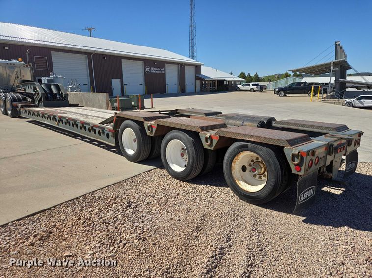 image for item ER1579 1990 Aspen lowboy equipment trailer