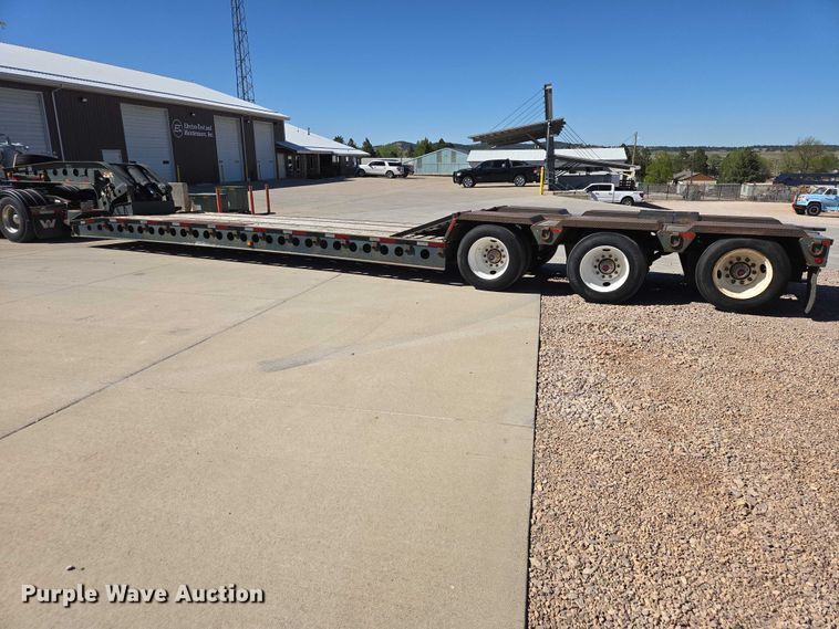 image for item ER1579 1990 Aspen lowboy equipment trailer