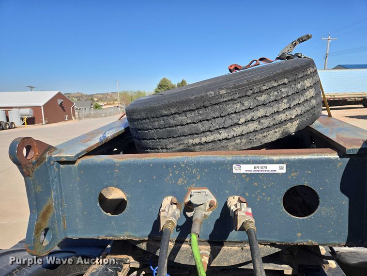 image for item ER1579 1990 Aspen lowboy equipment trailer