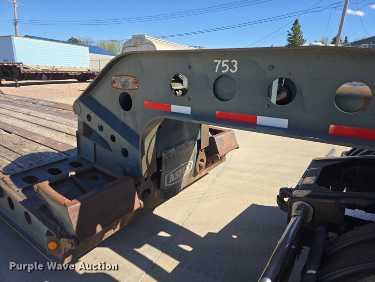 image for item ER1579 1990 Aspen lowboy equipment trailer