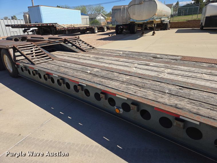 image for item ER1579 1990 Aspen lowboy equipment trailer