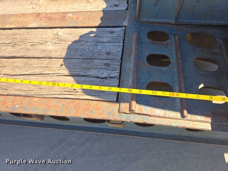 image for item ER1579 1990 Aspen lowboy equipment trailer