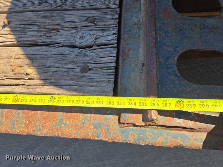 image for item ER1579 1990 Aspen lowboy equipment trailer