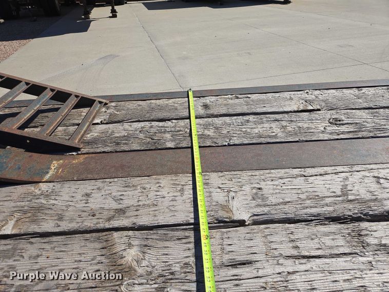image for item ER1579 1990 Aspen lowboy equipment trailer