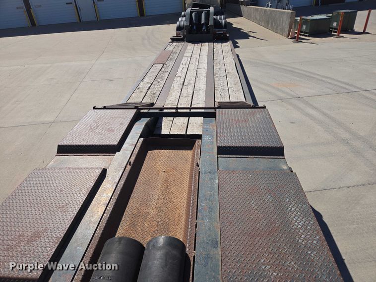 image for item ER1579 1990 Aspen lowboy equipment trailer