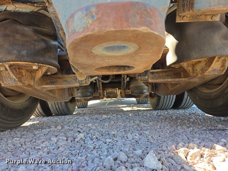 image for item ER1579 1990 Aspen lowboy equipment trailer