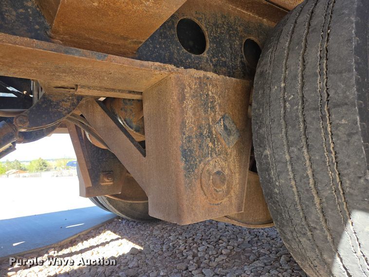 image for item ER1579 1990 Aspen lowboy equipment trailer