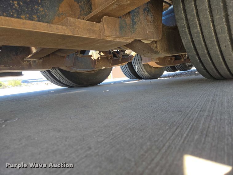 image for item ER1579 1990 Aspen lowboy equipment trailer