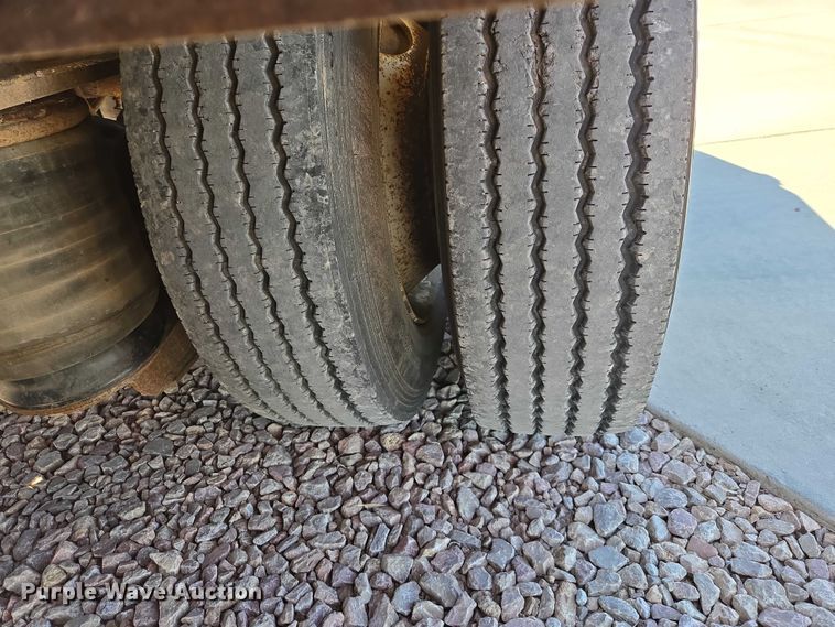 image for item ER1579 1990 Aspen lowboy equipment trailer