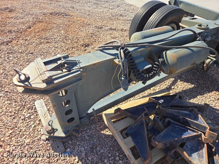 image for item ER1579 1990 Aspen lowboy equipment trailer