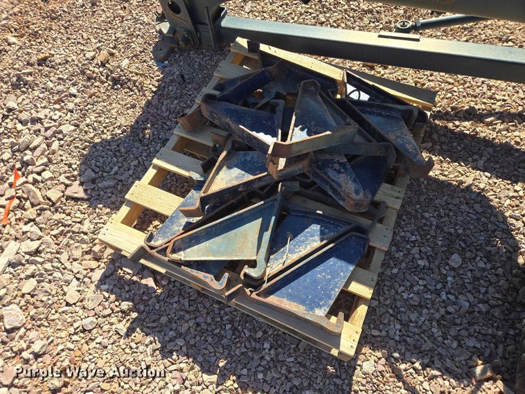 image for item ER1579 1990 Aspen lowboy equipment trailer