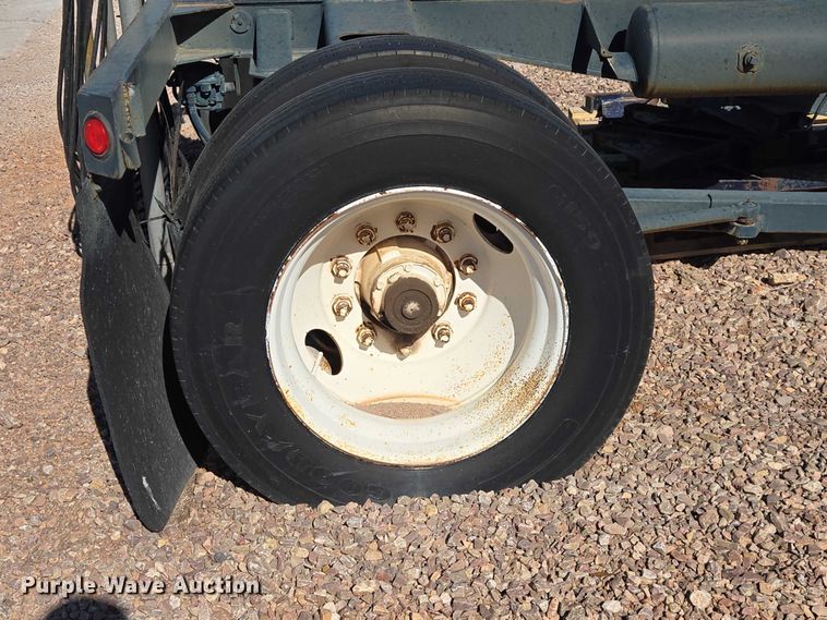 image for item ER1579 1990 Aspen lowboy equipment trailer