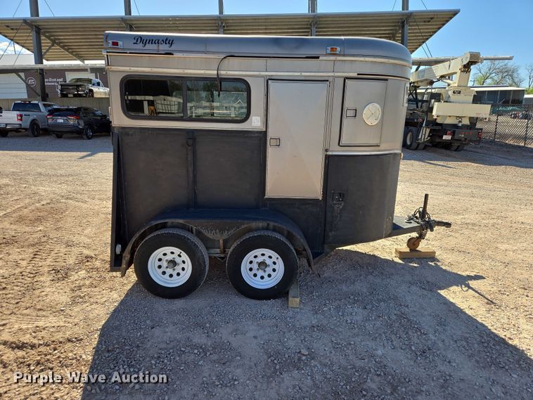 image for item ER1581 1991 CMWC Dynasty livestock trailer