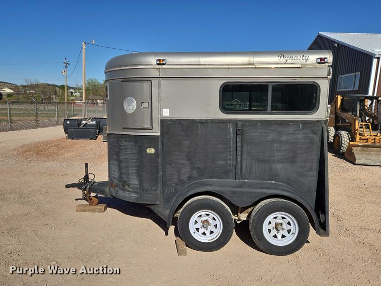 image for item ER1581 1991 CMWC Dynasty livestock trailer