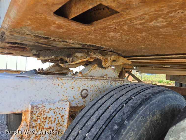 image for item ER1582 1975 American Trailers dry van trailer