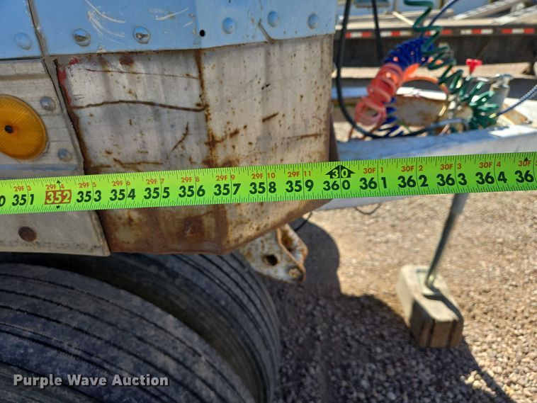 image for item ER1582 1975 American Trailers dry van trailer
