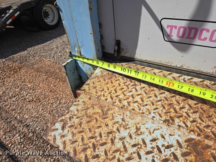 image for item ER1582 1975 American Trailers dry van trailer