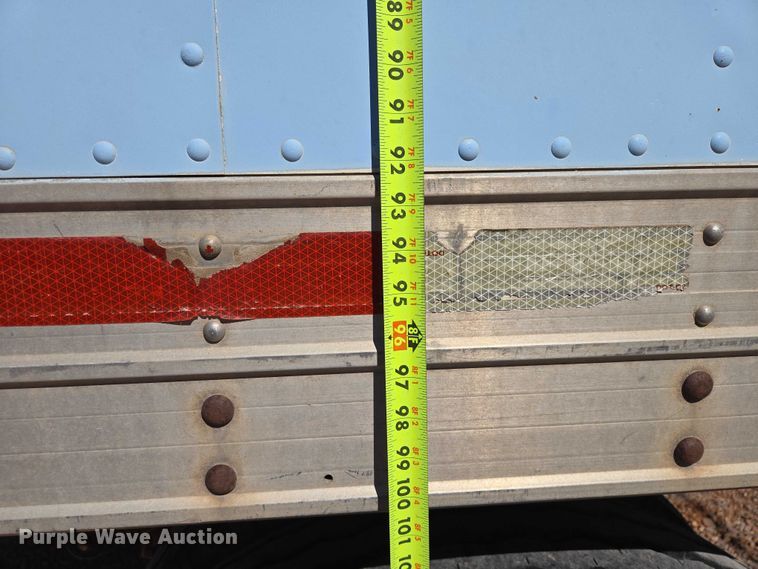image for item ER1582 1975 American Trailers dry van trailer