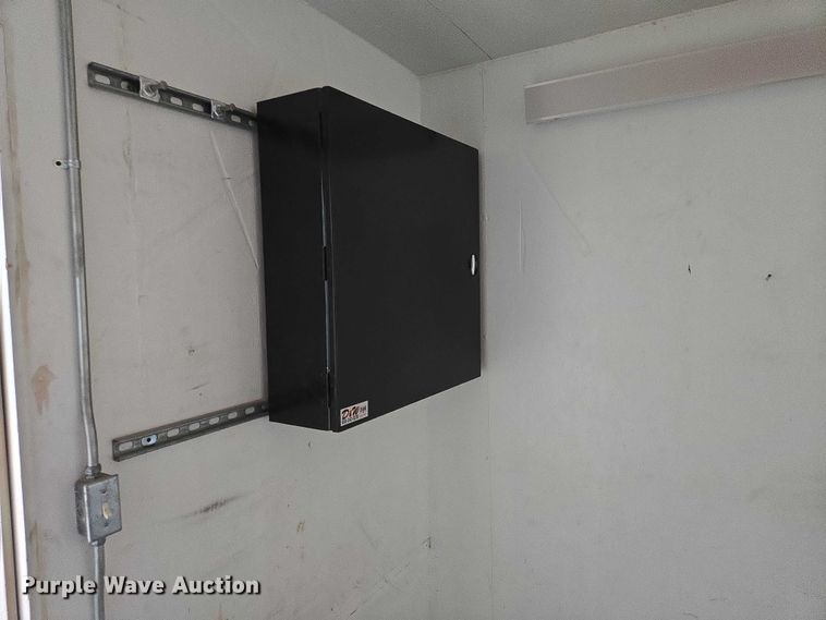image for item ER1582 1975 American Trailers dry van trailer